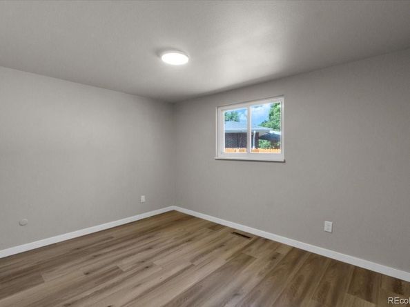 10 Juneau Place, Longmont CO 80504