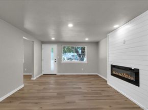 10 Juneau Place, Longmont CO 80504