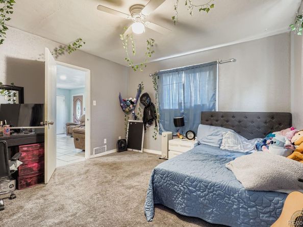 728 Vaughn Street, Aurora CO 80011