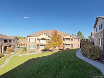 22960 E Roxbury Drive