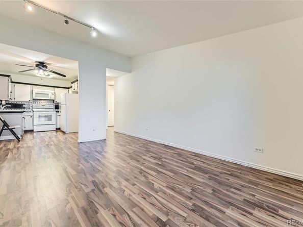 735 S Clinton Street 5B, Denver CO 80247