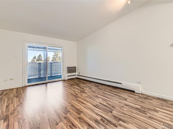 735 S Clinton Street 5B, Denver CO 80247