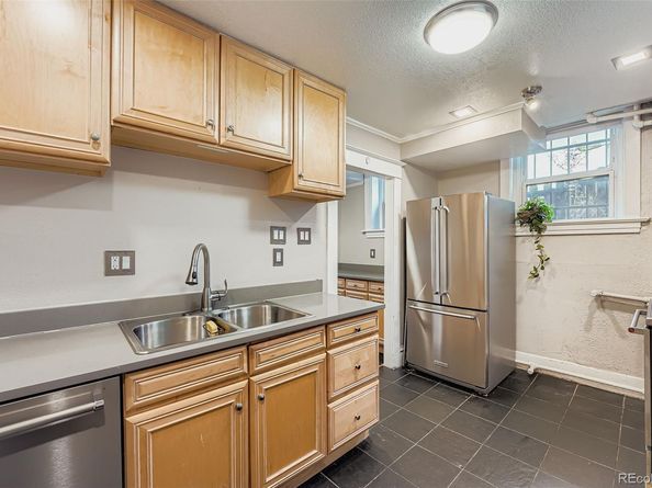 951 N Corona Street 5, Denver CO 80218