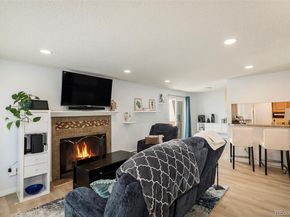 13 Nome Way A, Aurora CO 80012