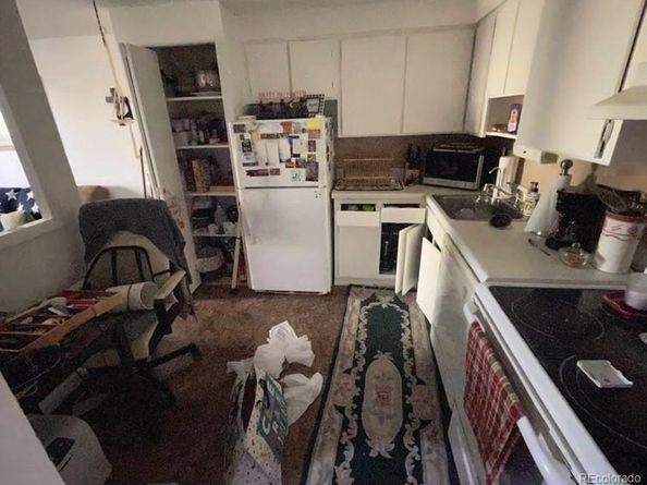 1300 S Parker Road 11, Denver CO 80231