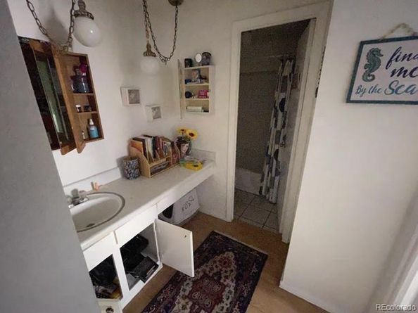 1300 S Parker Road 11, Denver CO 80231