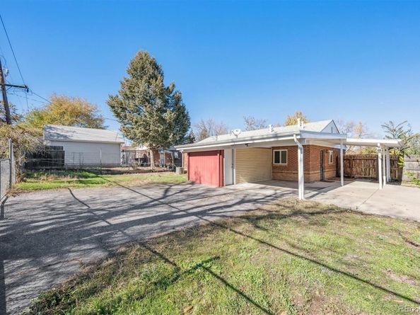 1050 Ash Court, Thornton CO 80229