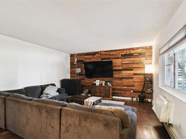 2225 S Jasmine Street 103, Denver CO 80222