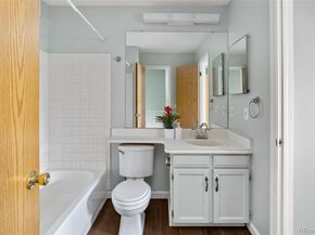 1653 S Blackhawk Way B, Aurora CO 80012