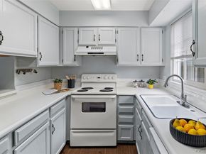 1653 S Blackhawk Way B, Aurora CO 80012
