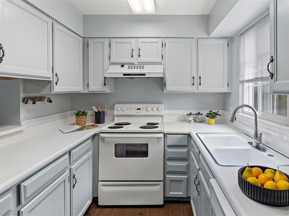 1653 S Blackhawk Way B, Aurora CO 80012