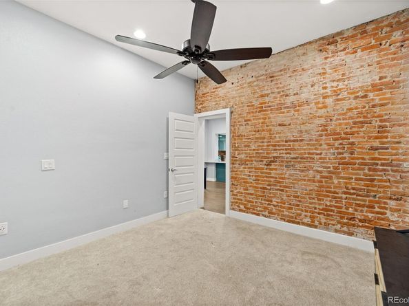 2322 Arapahoe Street, Denver CO 80205