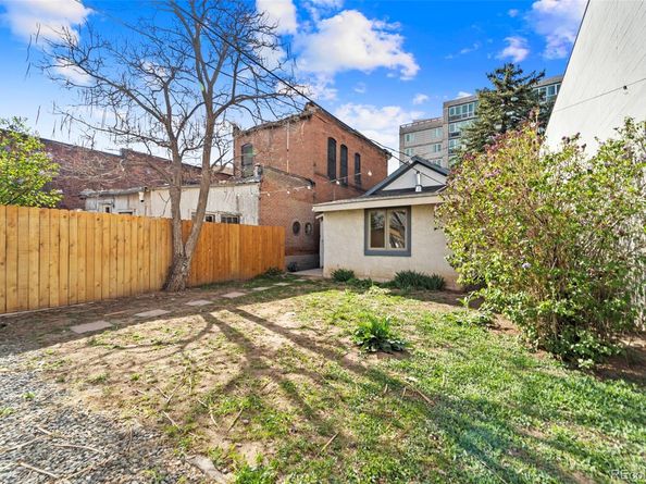 2322 Arapahoe Street, Denver CO 80205