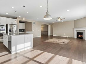 4825 S Riviera Way, Aurora CO 80015