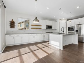 4825 S Riviera Way, Aurora CO 80015