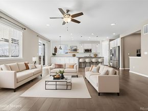 4825 S Riviera Way, Aurora CO 80015