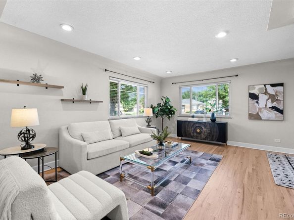 Undisclosed Address #2374424, Denver CO 80207