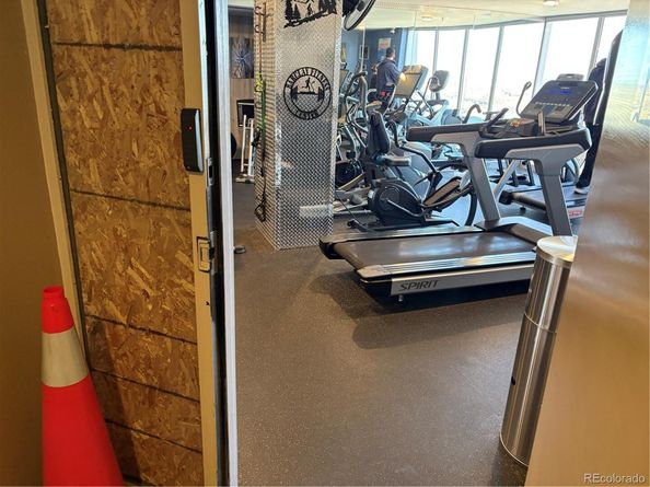 1625 Larimer Street 1606, Denver CO 80202