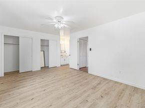 125 Paris Circle, Aurora CO 80011