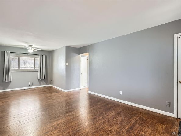 3016 S Grape Way, Denver CO 80222