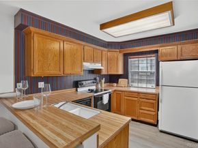 2082 S Helena Street A, Aurora CO 80013