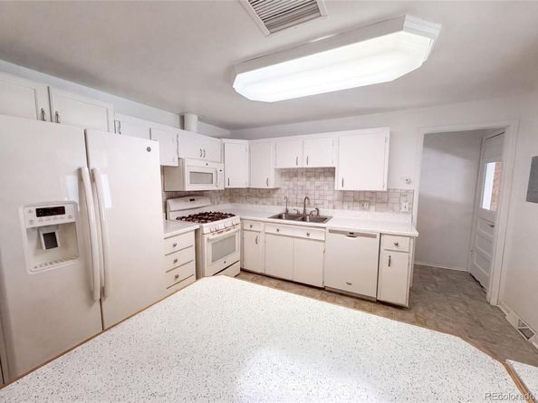 5667 Johnson Street, Arvada CO 80002