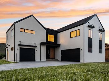 5031 Moss Place