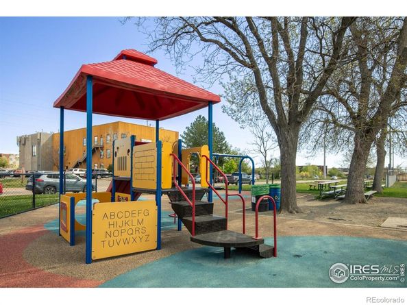 2711 Mapleton Avenue 27, Boulder CO 80304