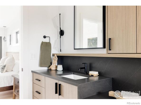 2595 Glenwood Drive, Boulder CO 80304