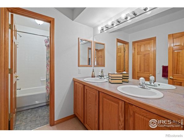 906 Cranberry Court, Longmont CO 80503