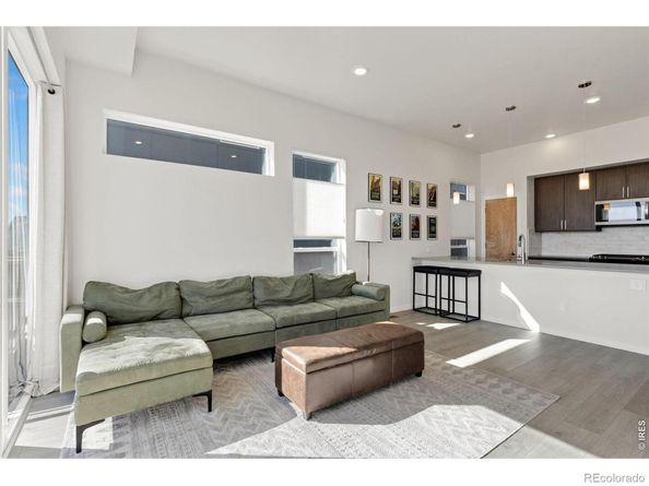 737 Kubat Lane B, Longmont CO 80503