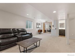 2517 Falcon Drive, Longmont CO 80503