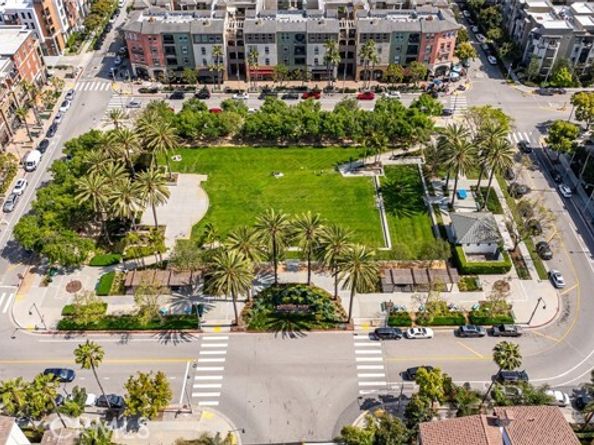 13031 Villosa Place 437, Los Angeles CA 90094