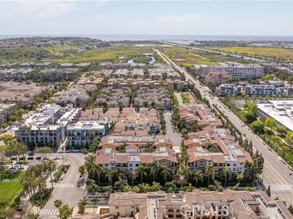 13031 Villosa Place 437, Los Angeles CA 90094