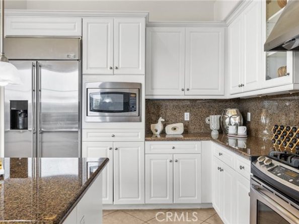 13031 Villosa Place 437, Los Angeles CA 90094