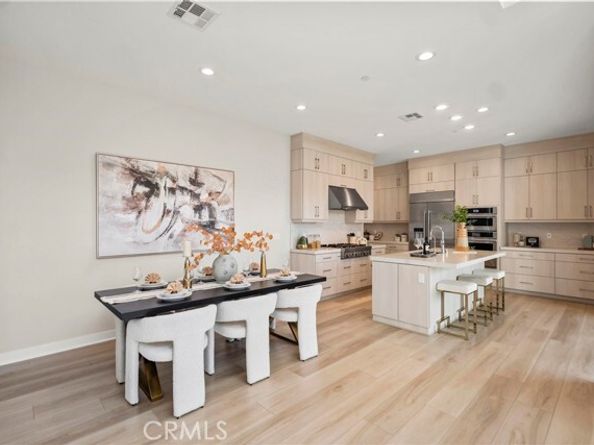 251 Brackens, Lake Forest (el Toro) CA 92630