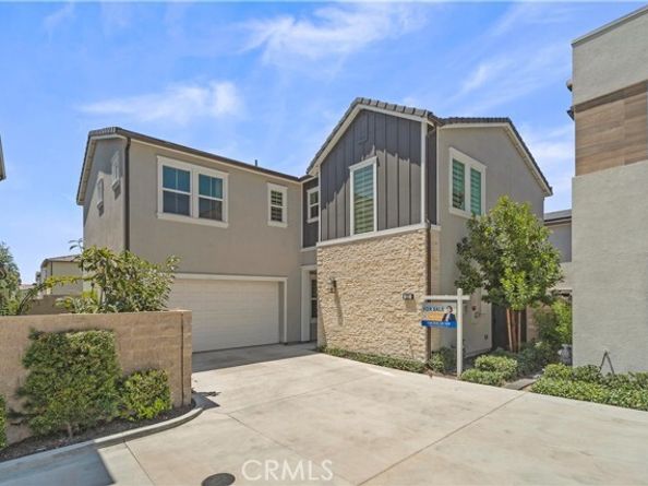 251 Brackens, Lake Forest (el Toro) CA 92630