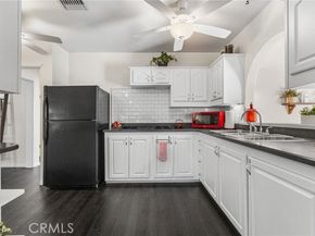 1817 N Hollywood, Burbank CA 91505