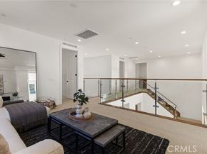 9530 N Andora Avenue, Chatsworth (los Angeles) CA 91311