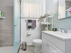 11474 Gladstone, Sylmar (los Angeles) CA 91342
