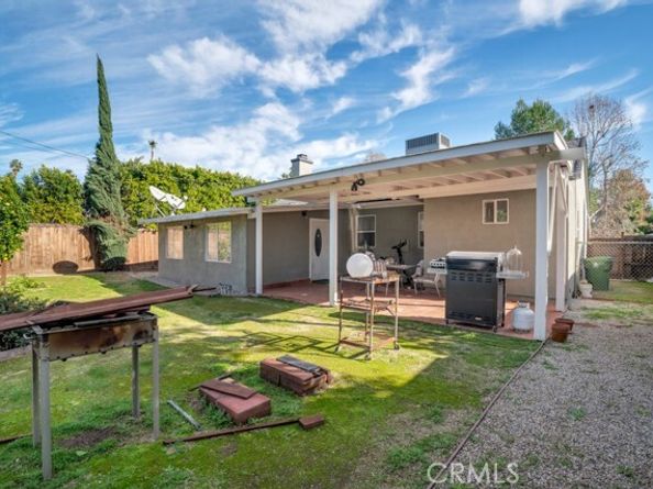 7113 Encino Avenue, Los Angeles CA 91406