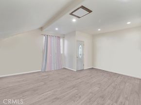 7113 Encino Avenue, Los Angeles CA 91406