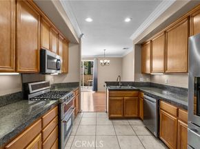 9447 Hendrix, North Hills (los Angeles) CA 91343