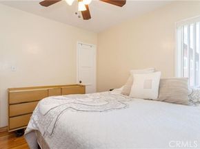 18715 valerio Street, Reseda (los Angeles) CA 91335