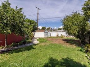 18715 valerio Street, Reseda (los Angeles) CA 91335