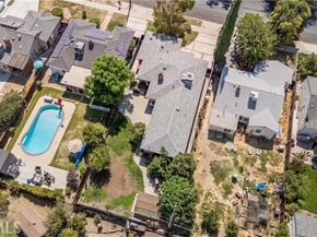 18715 valerio Street, Reseda (los Angeles) CA 91335