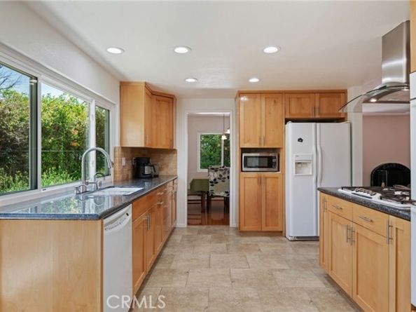17486 Doric Street, Granada Hills (los Angeles) CA 91344