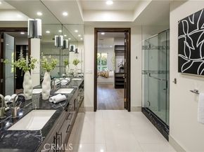 1318 Roxbury 210, Los Angeles CA 90035
