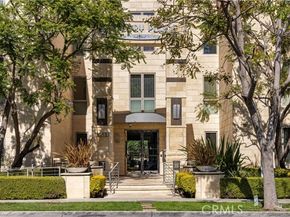 1318 Roxbury 210, Los Angeles CA 90035