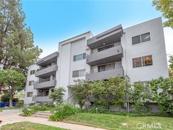 16012 Moorpark 302A, Encino (los Angeles) CA 91436
